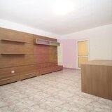Apartament cu 3 camere de vanzare Decebal adiacent